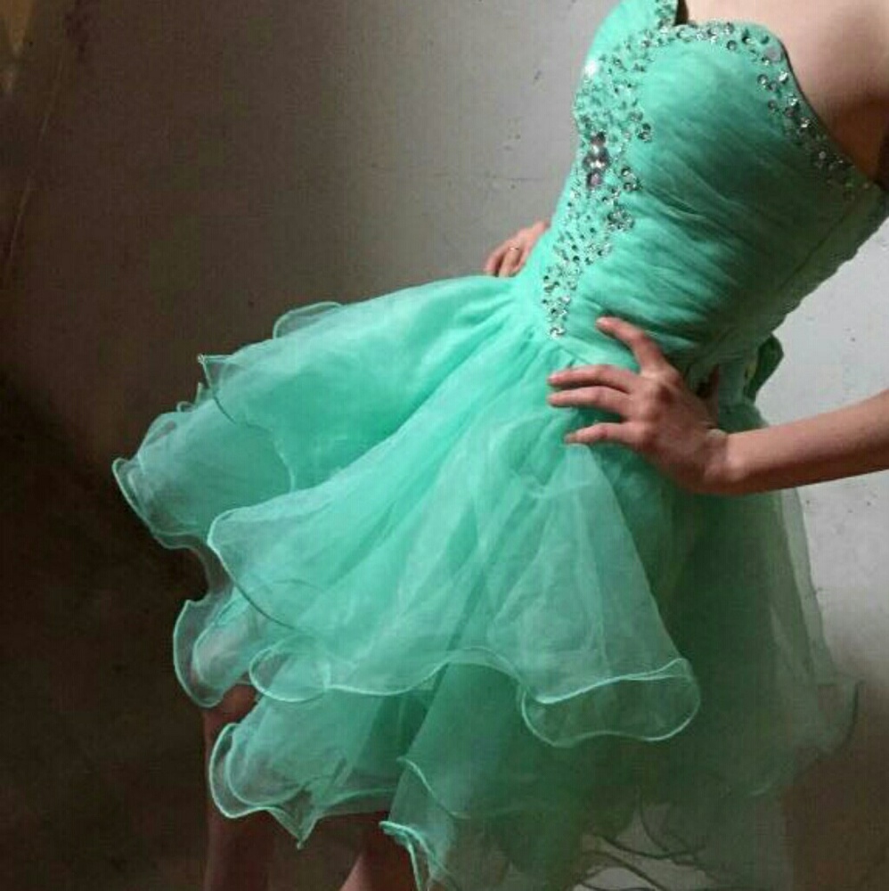 Prom dress - Picture 1 of 1